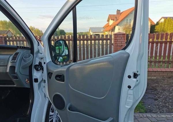 Renault Trafic cena 27900 przebieg: 370000, rok produkcji 2010 z Bełchatów małe 79